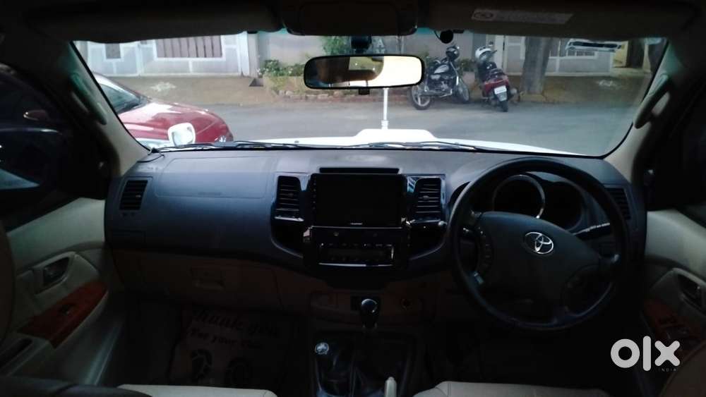 Toyota Fortuner 3.0 4x4 Manual, 2011, Diesel