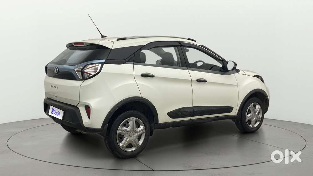 Tata Nexon 1.5 Revotorq Xma Amt, 2021, Petrol