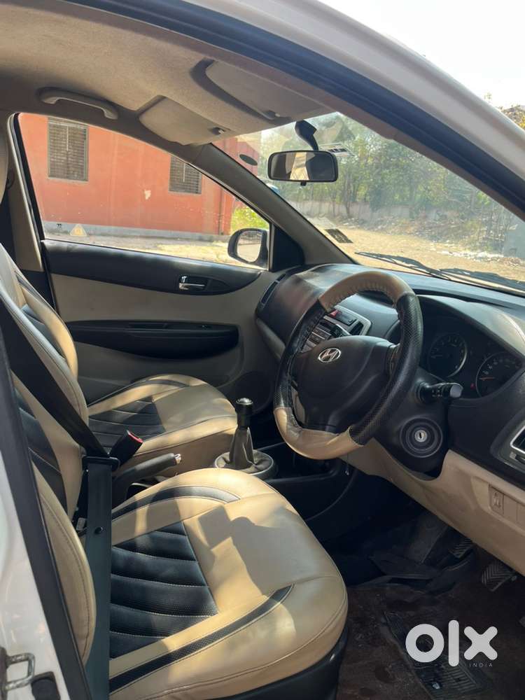 Hyundai I20 2013 Petrol Well Maintained