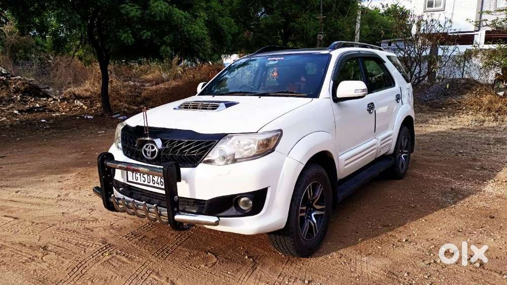 Toyota Fortuner, 2013