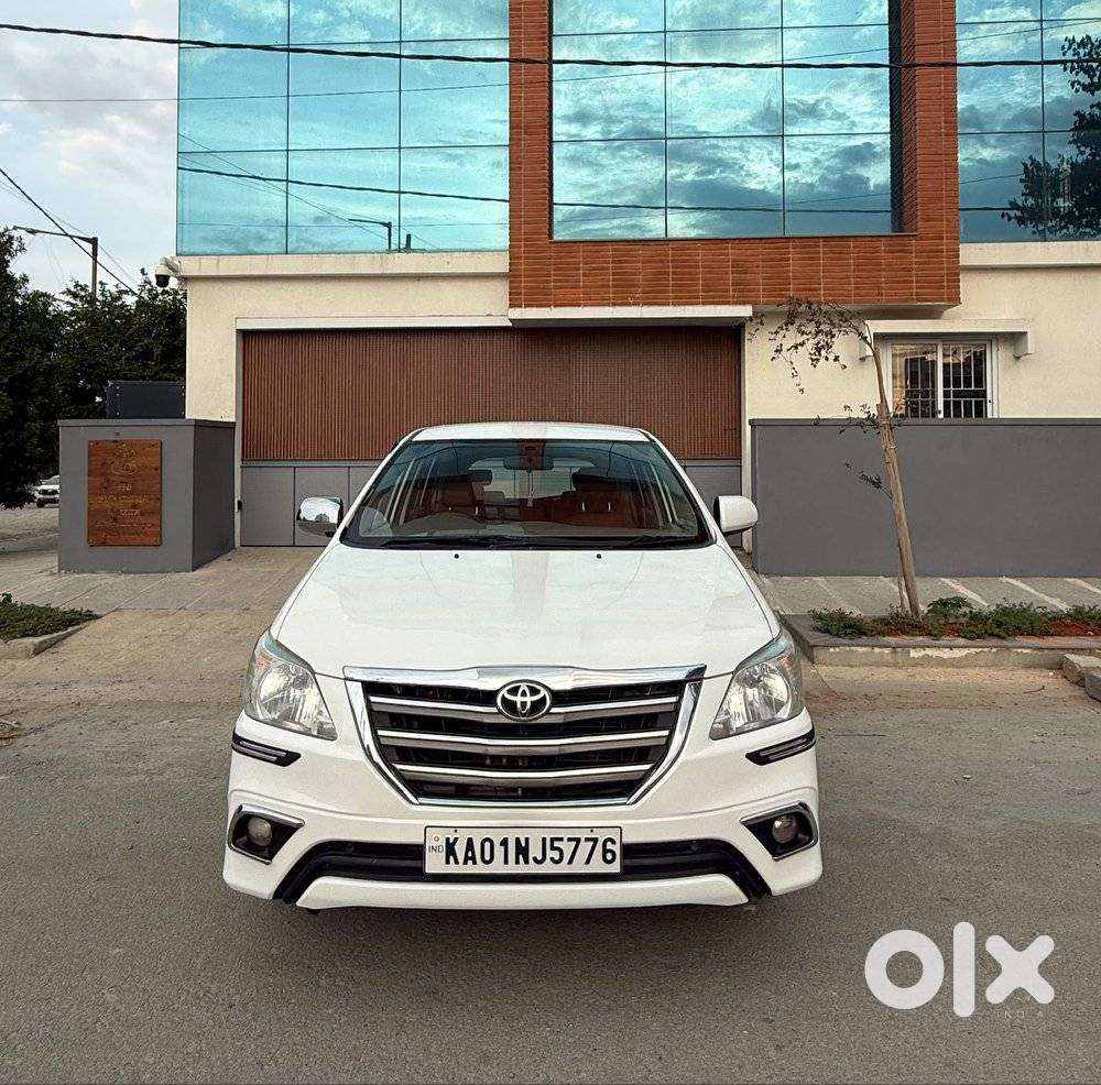 Toyota Innova 2.5 G (diesel) 8 Seater, 2014, Diesel