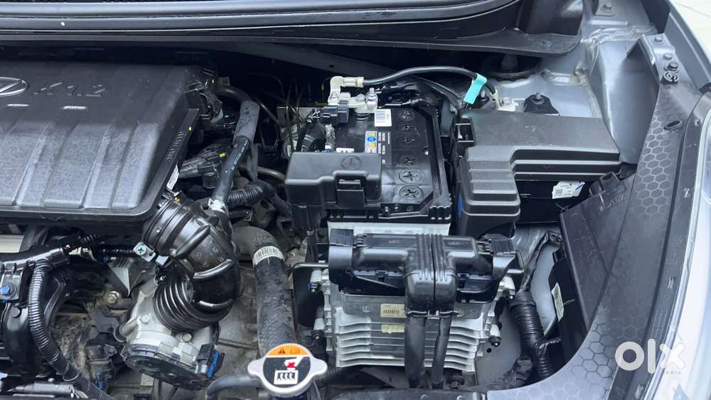 Hyundai Aura [2023-ongoing] 1.2 Sx Plus Petrol Amt, 2025, Petrol