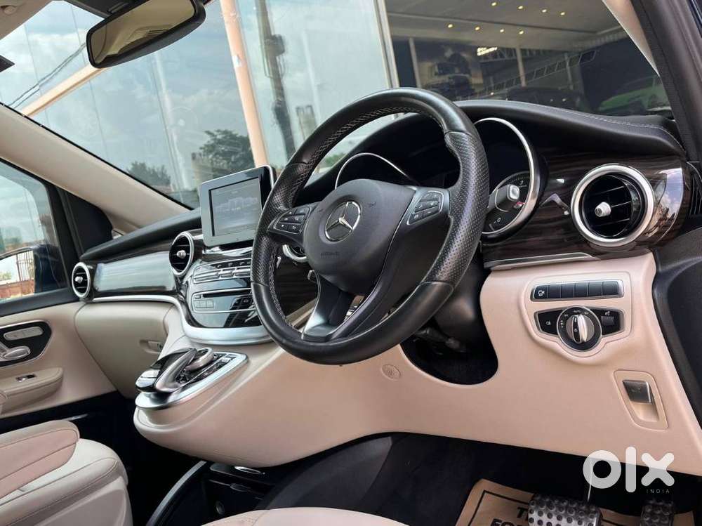 Mercedes-benz V-class 2.1 220 Expression Diesel At, 2020, Diesel