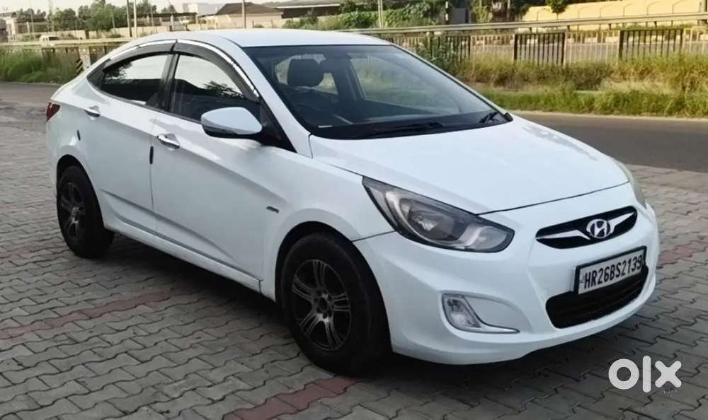 Hyundai Verna 1.6 E 2012