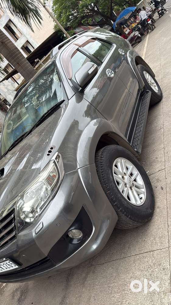 Toyota Fortuner 3.0 4x2 Automatic, 2012, Diesel