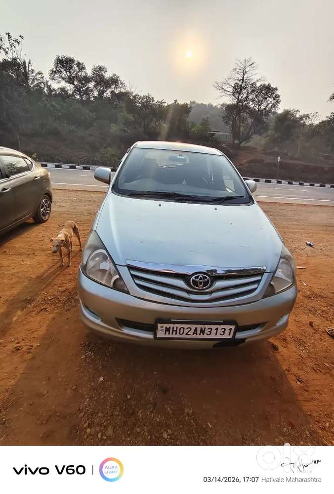 Toyota Innova 2006 Diesel 450000 Km Driven
