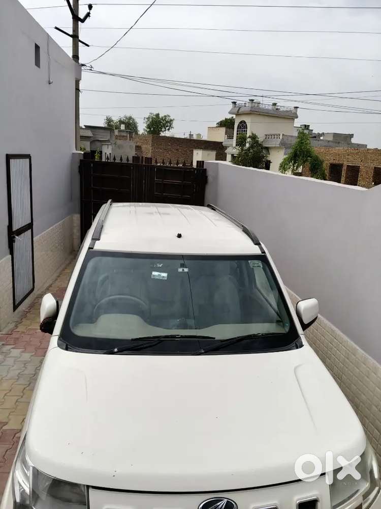 Mahindra Tuv 300 Model 2016