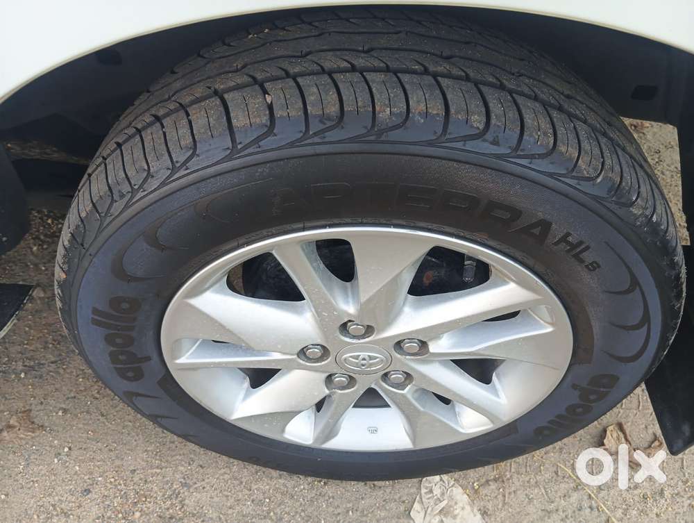 Toyota Innova Crysta 2.4 G Mt 8s, 2023, Diesel