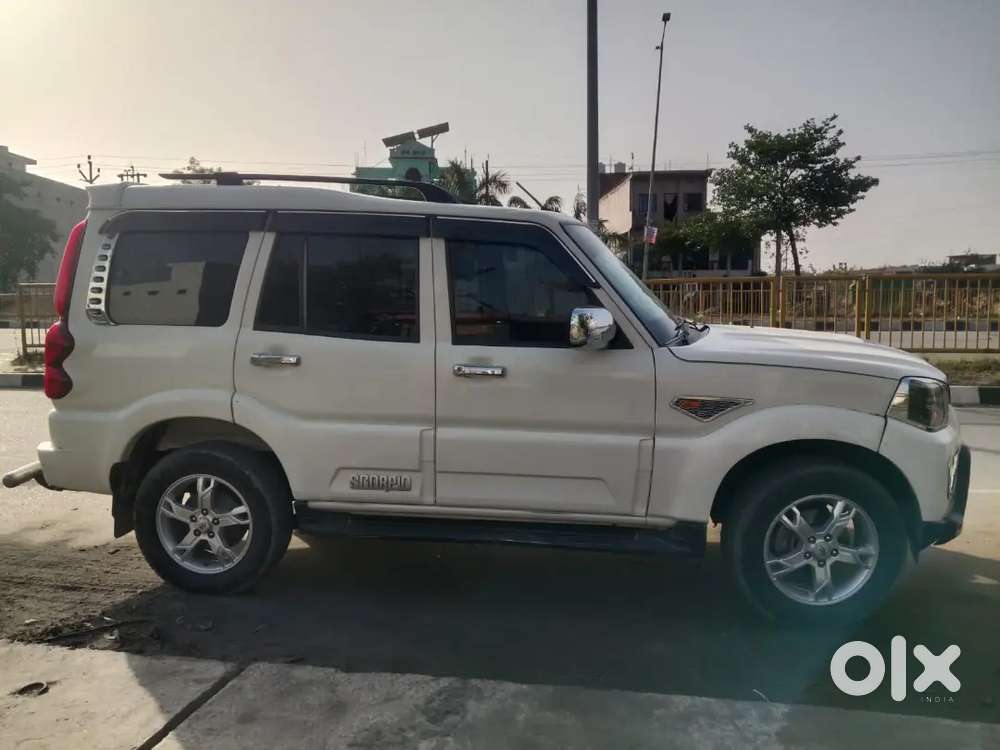 Mahindra Scorpio Diesel 2015