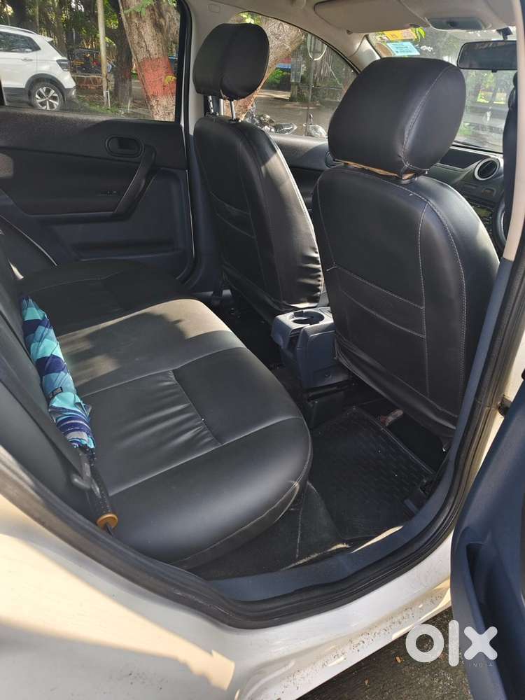 Ford Classic Titanium 2015