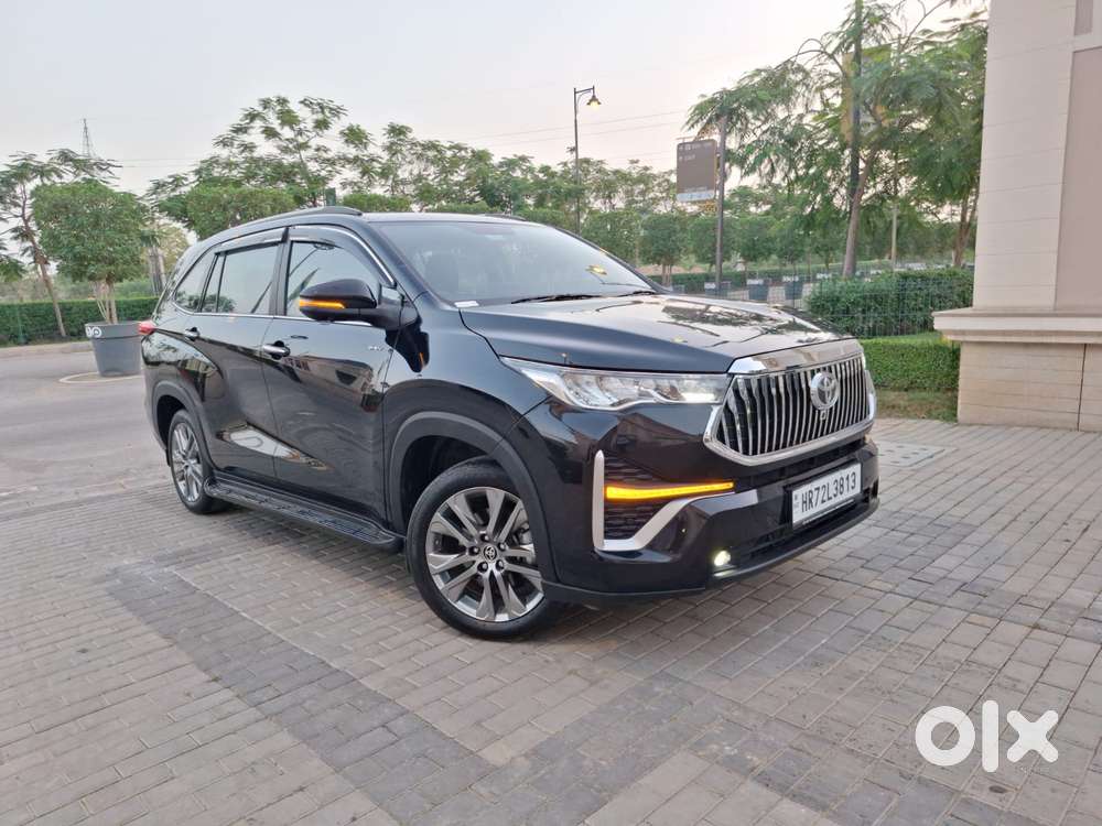 Toyota Innova Hycross 2.0 Zx Hybrid 7 Str, 2026, Petrol