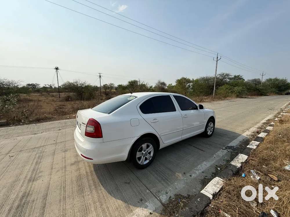 Skoda Laura 2013 Diesel 98000 Km Driven