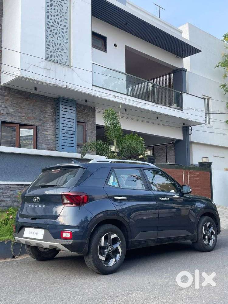 Hyundai Venue Sx (o) Mt 1.5 Diesel, 2019, Diesel