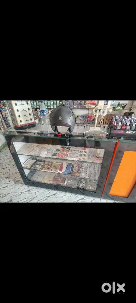 cosmatic counter