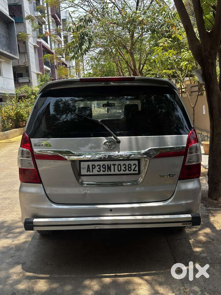 Toyota Innova 2.5 G (diesel) 8 Seater, 2013, Diesel