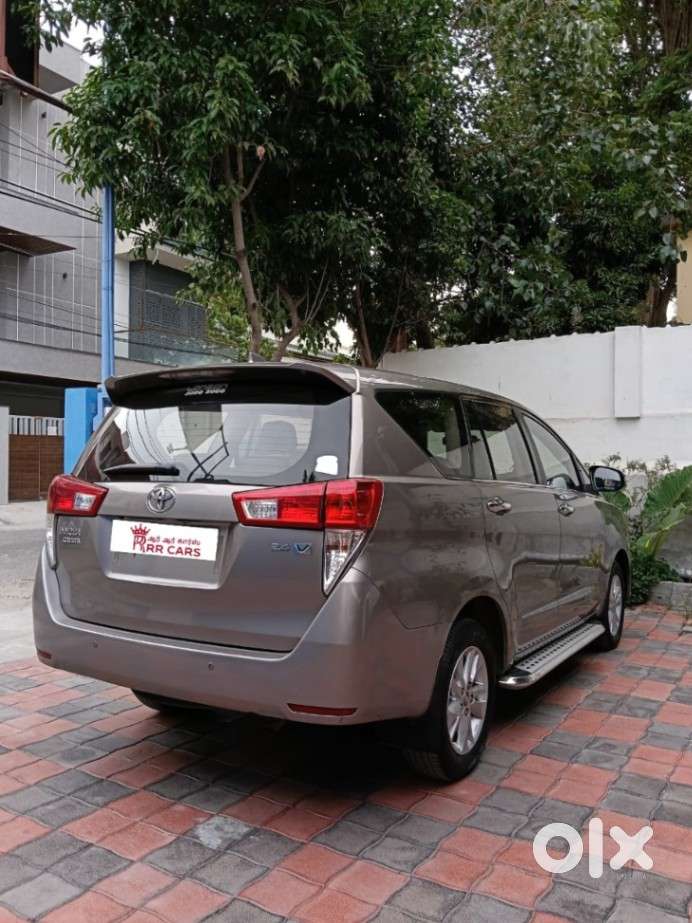 Toyota Innova Crysta 2.4 V, 2017, Diesel