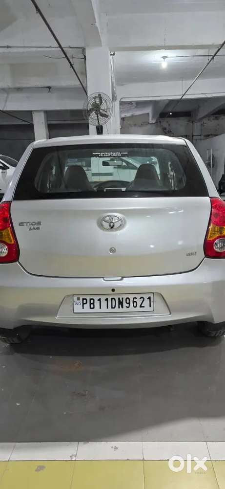 Toyota Etios Liva 2011 Petrol Manual