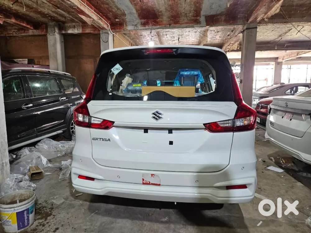 Maruti Suzuki Ertiga Vxi 2026
