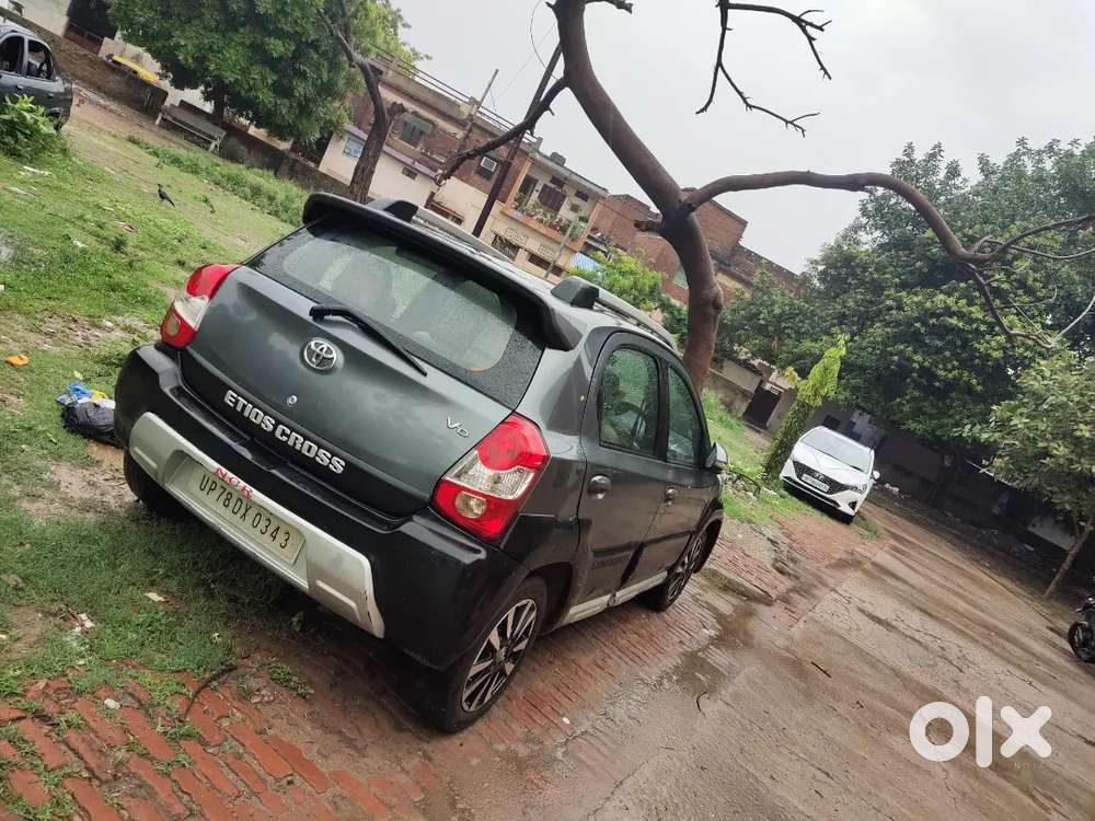 Toyota Etios Cross 1.4 2015