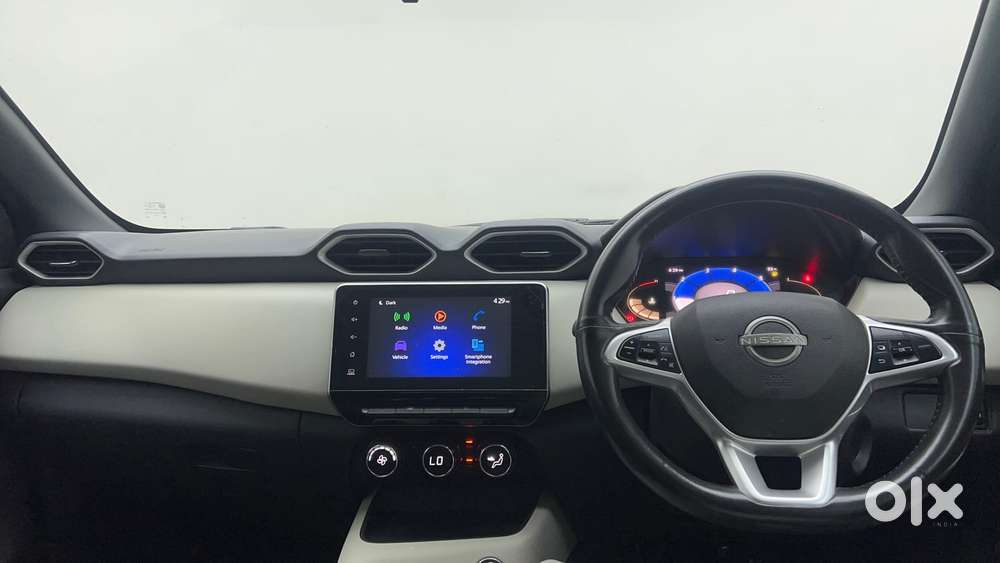 Nissan Magnite 1.0 Xv, 2022, Petrol