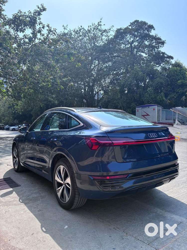 Audi E-tron 55, 2024, Electric