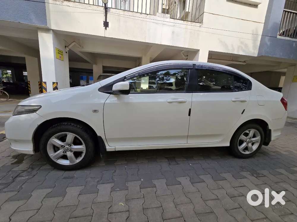 Honda City S 2013  2nd Owner  Petrol Manual  Excellent Condition