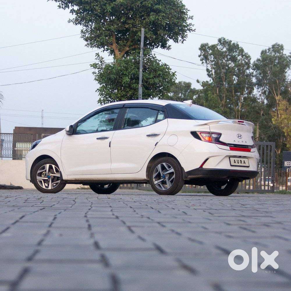Hyundai Aura 1.2 Sx Cng, 2025, Petrol