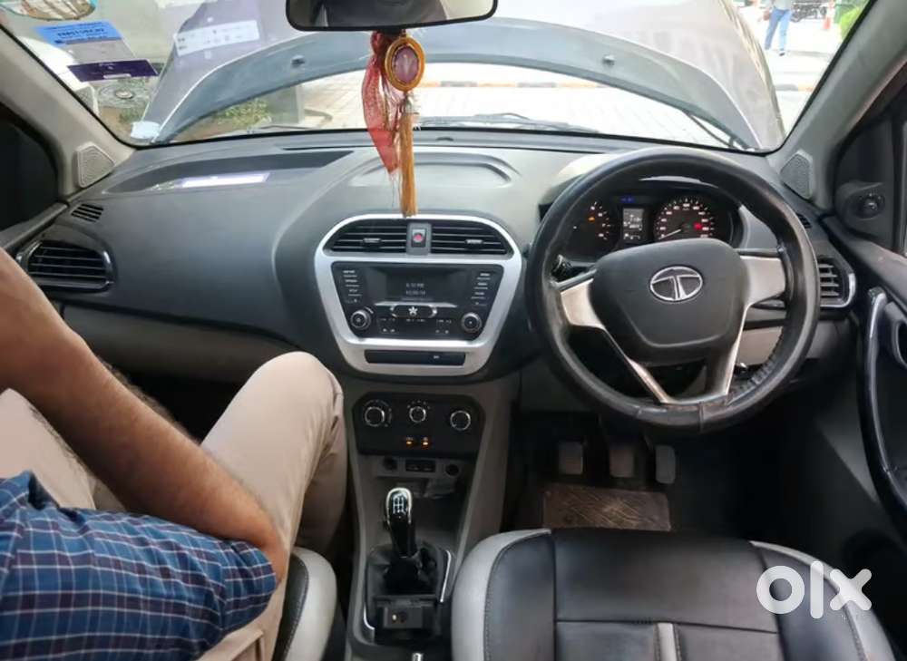 Tata Tiago 1.2 Revotron Xt Option, 2016, Petrol