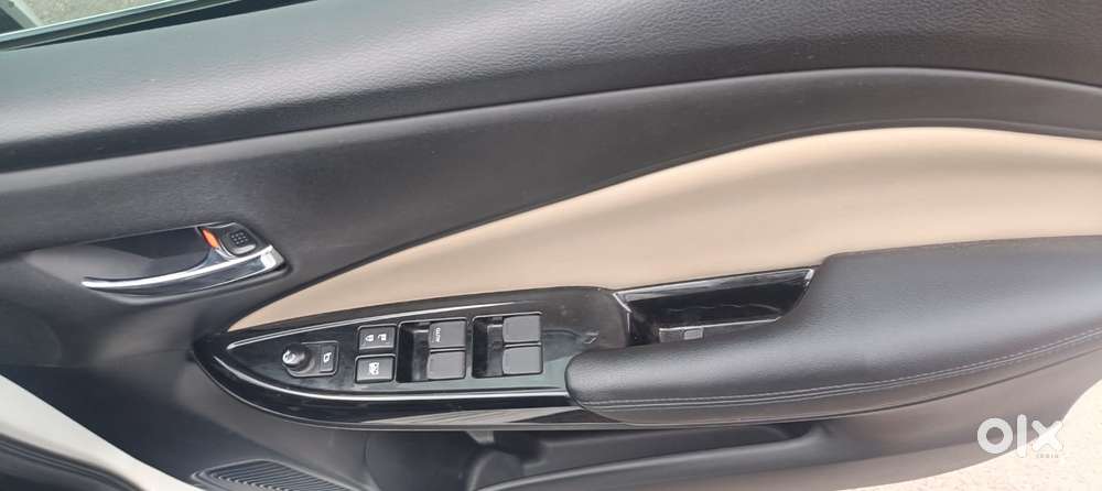 Toyota Glanza 1.2 V Amt, 2024, Petrol