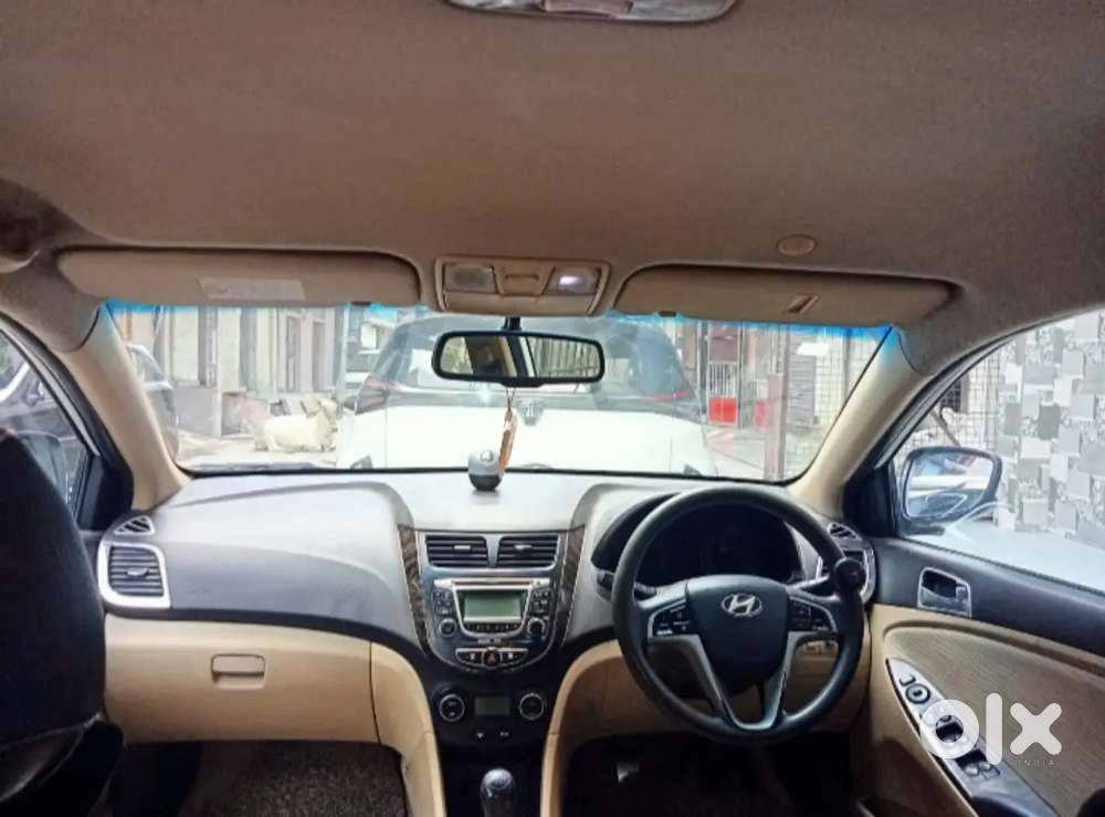 Hyundai Verna Sx 2011