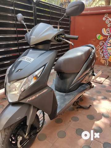 Honda dio best sale matte grey