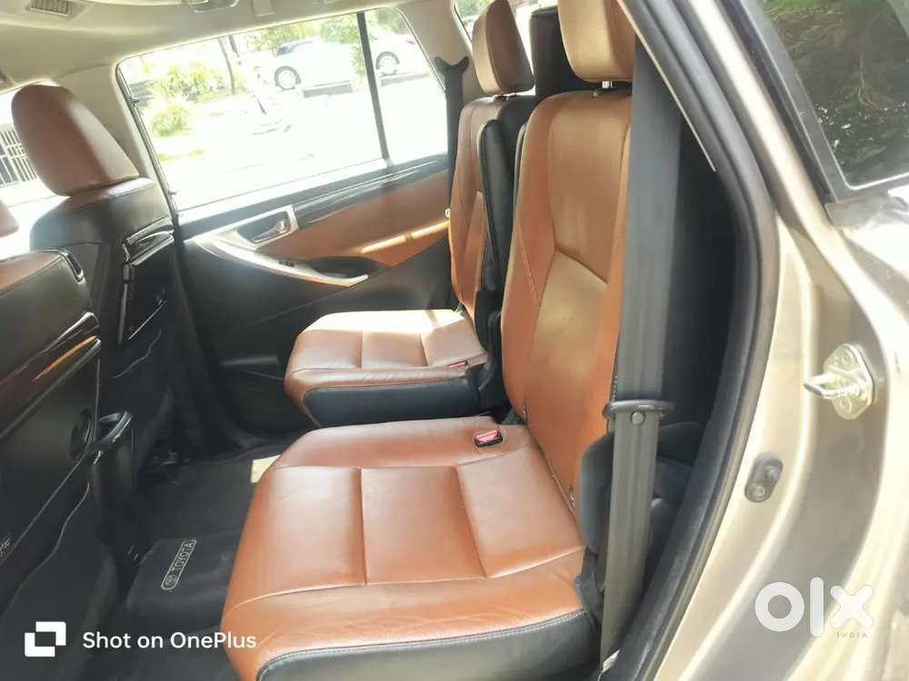 Toyota Innova Crysta 2018 Diesel Well Maintained