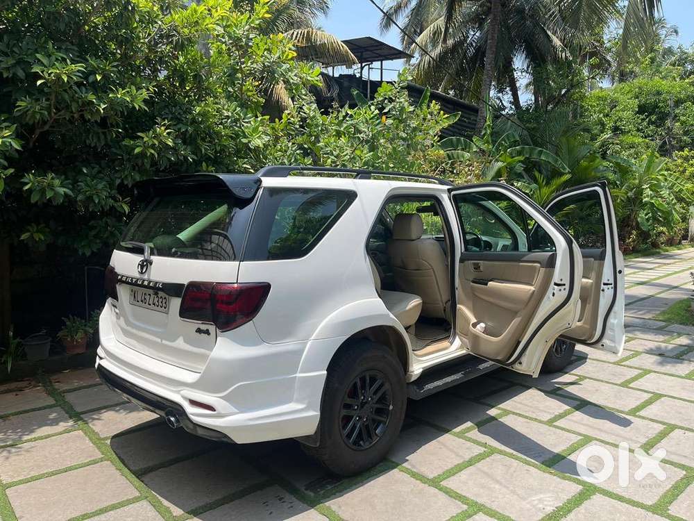 Toyota Fortuner 2015 3.0 Diesel 4x2 At