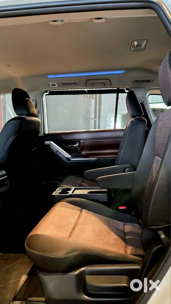 Toyota Innova Hycross 2.0 Vx Hybrid 7 Str, 2023, Cng & Hybrids