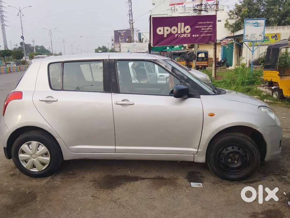 Maruti Suzuki Swift 2006 Petrol 135000 Km Driven