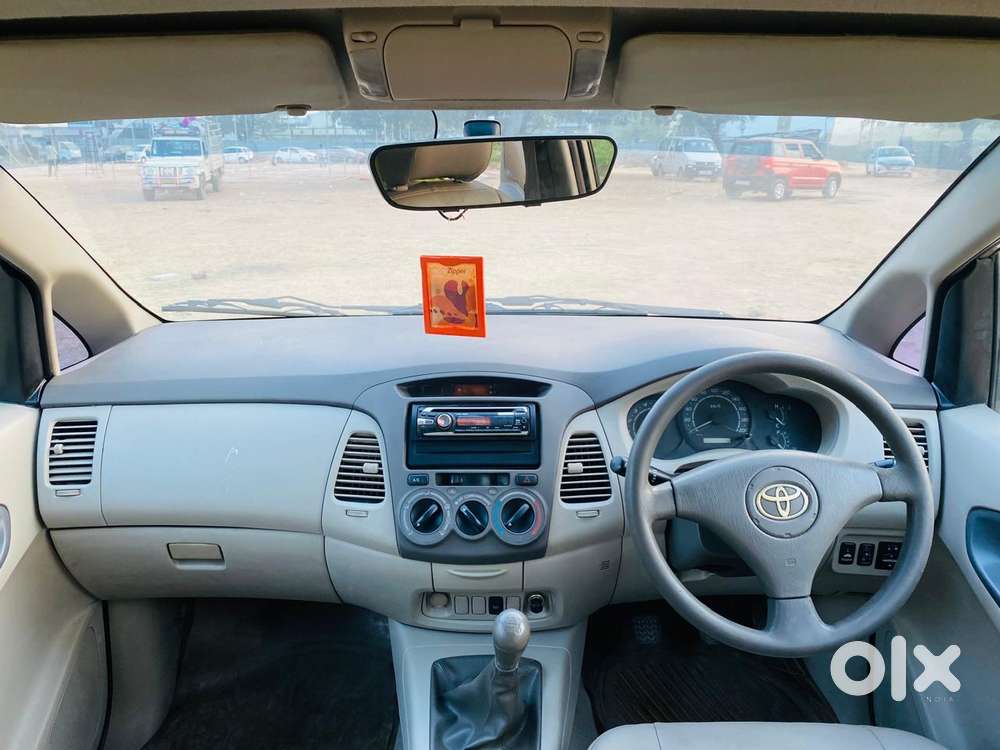Toyota Innova 2.5 E, 2010, Diesel