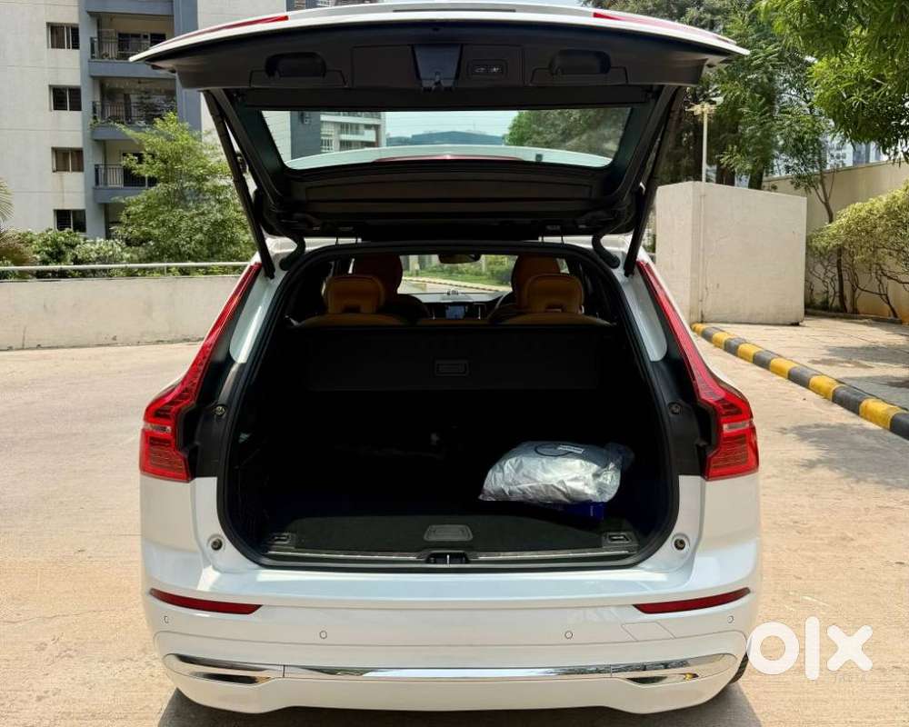 Volvo Xc60 Inscription D5, 2024, Petrol
