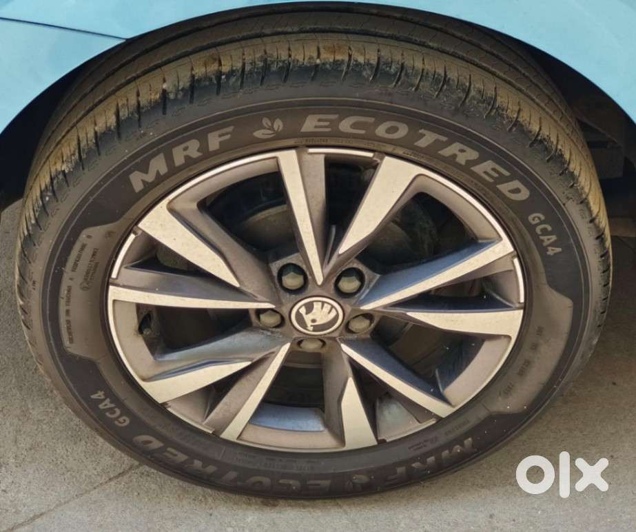 Skoda Slavia 1.0 Tsi Style, 2023, Petrol