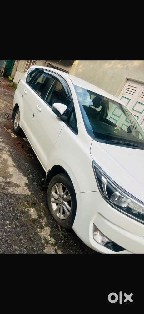 2023 Toyota Innova Crysta