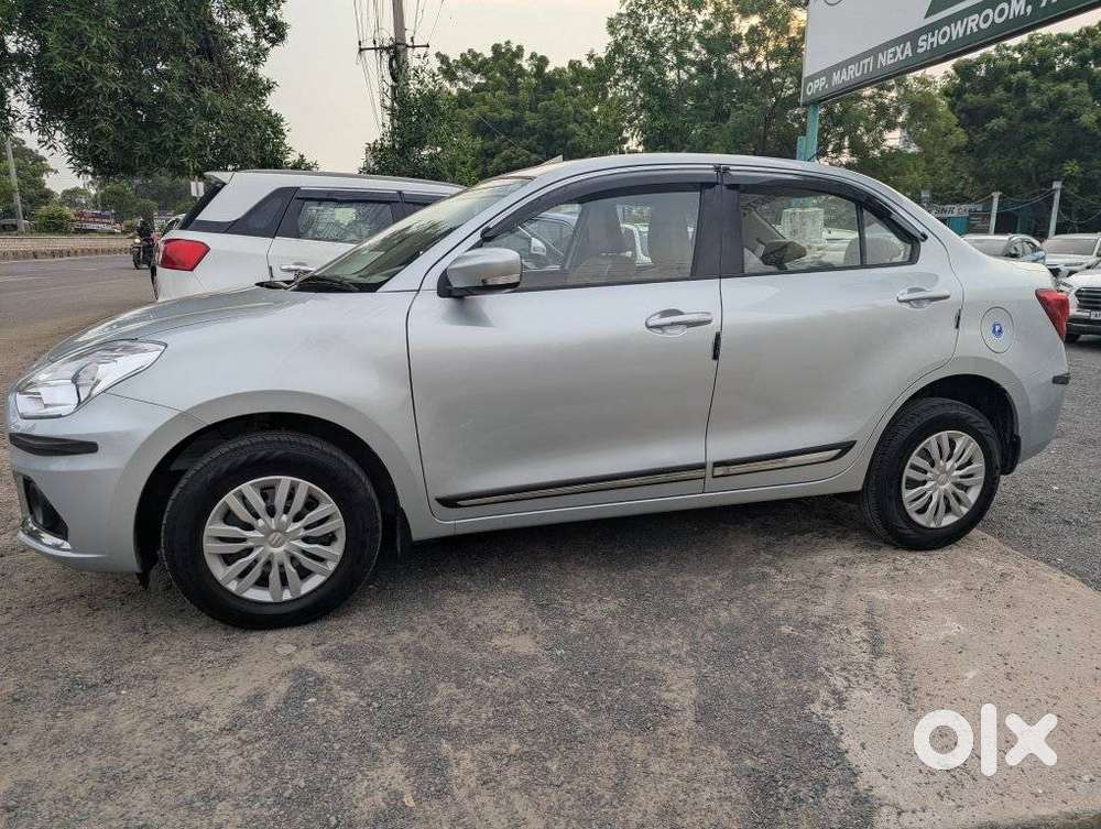 Maruti Suzuki Dzire 1.2 Vxi, 2023, Petrol