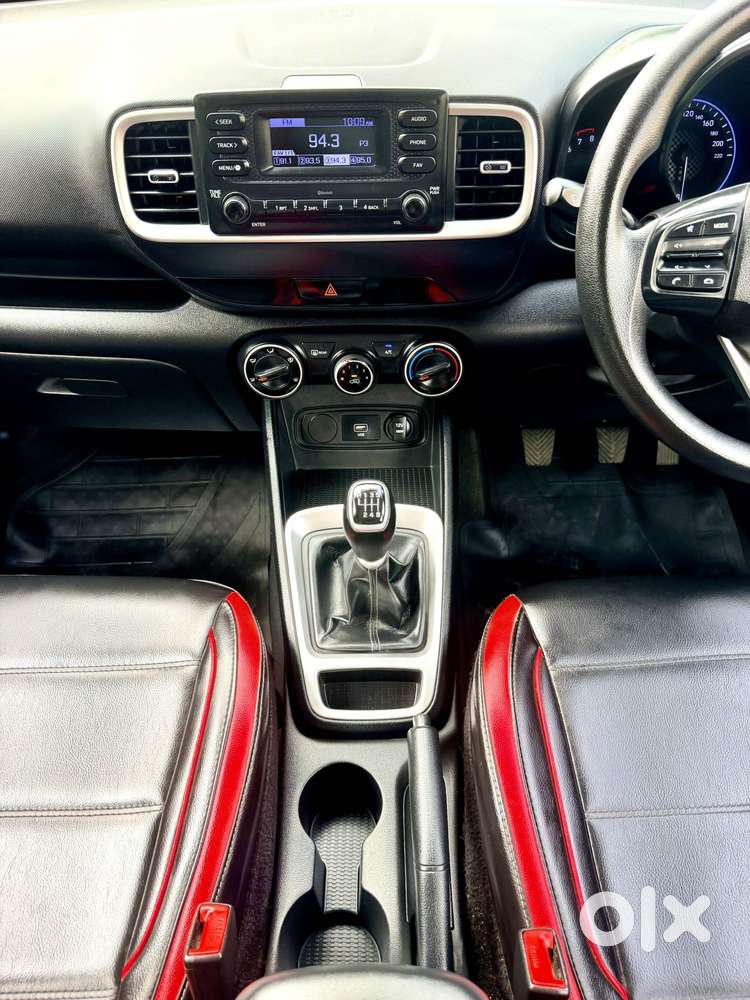 Hyundai Venue S Turbo, 2020, Petrol
