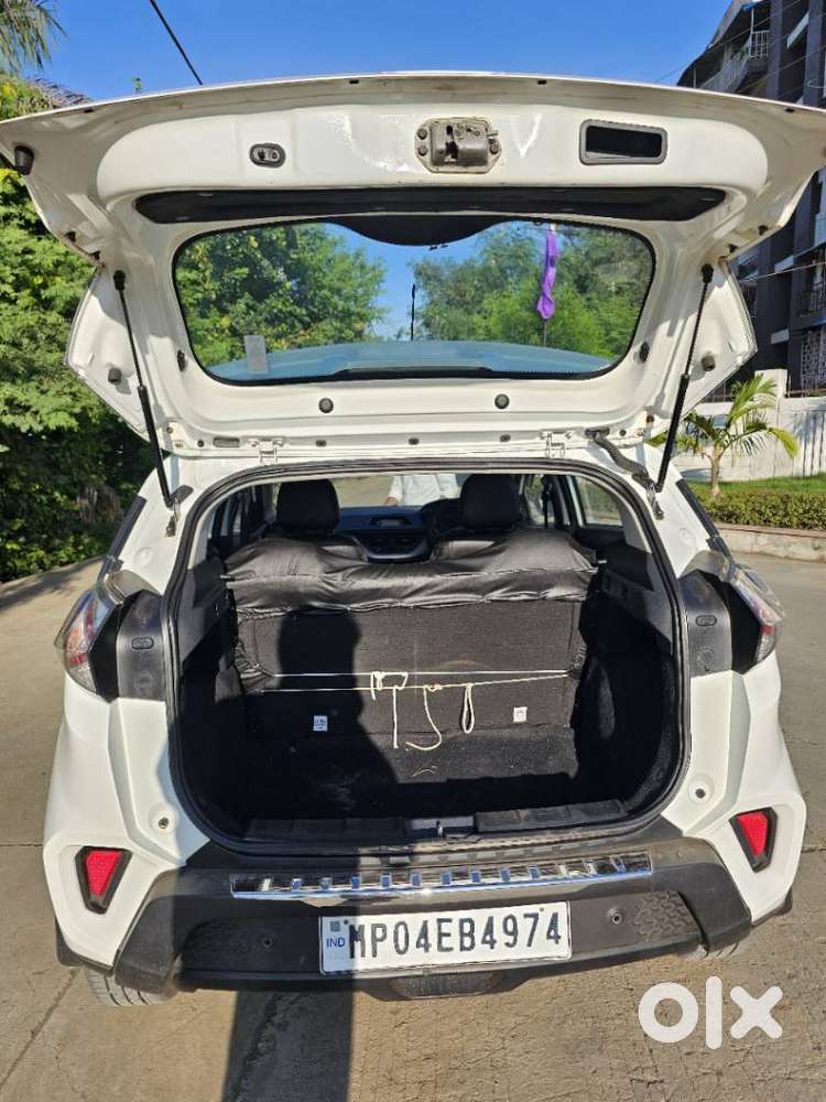 Tata Nexon 1.5 Revotorq Xm (s), 2021, Diesel