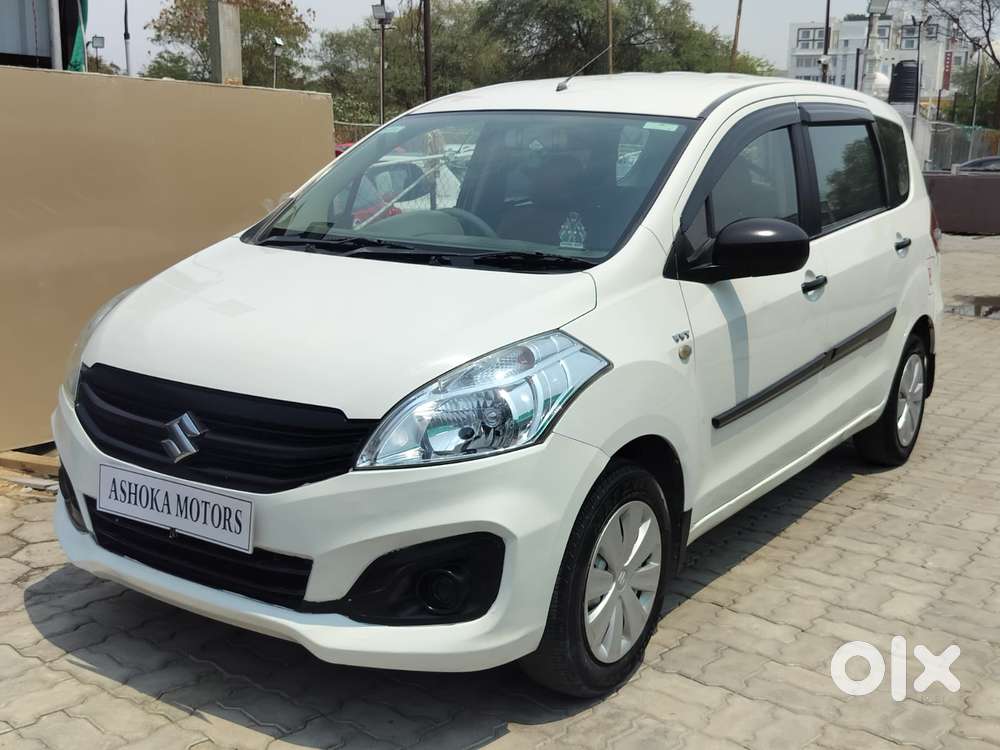 Maruti Suzuki Ertiga Lxi, 2016, Petrol