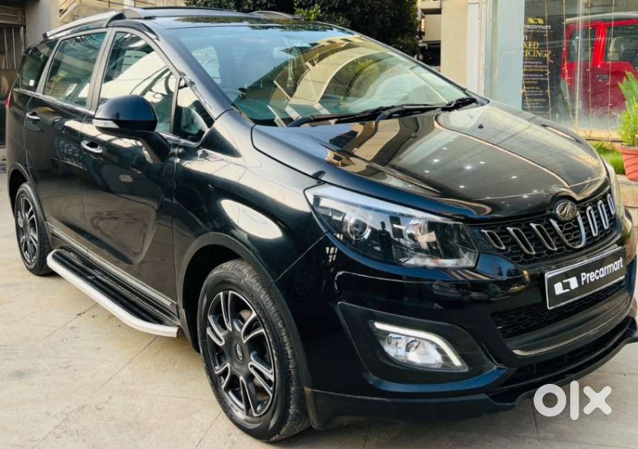 Mahindra Marazzo M8, 2019, Diesel
