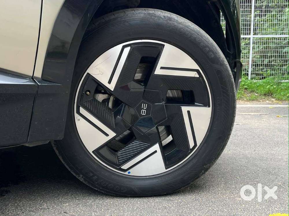 Mahindra Be 6 Pack Three B79, 2025, Electric