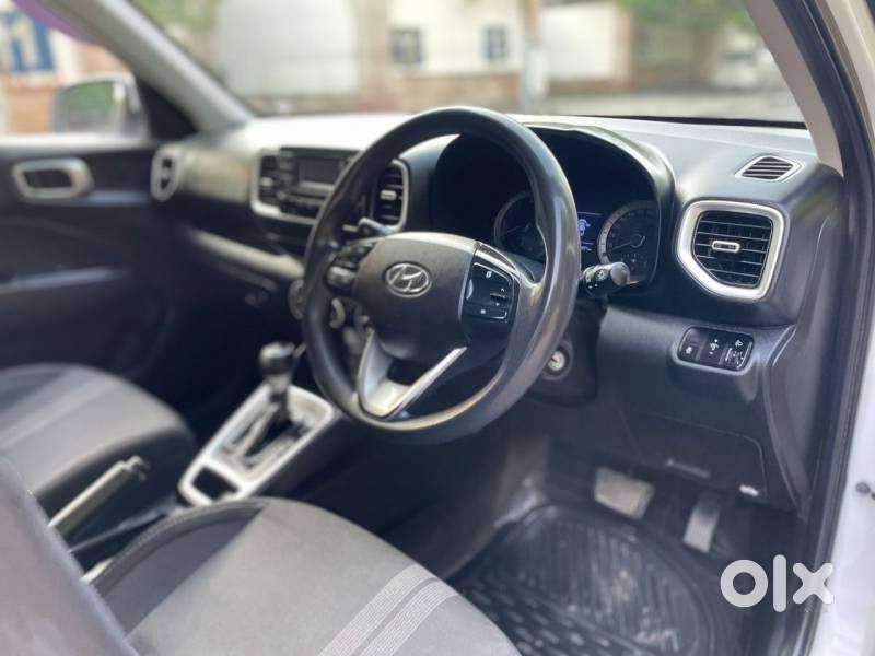Hyundai Venue S Turbo Dct, 2019, Petrol