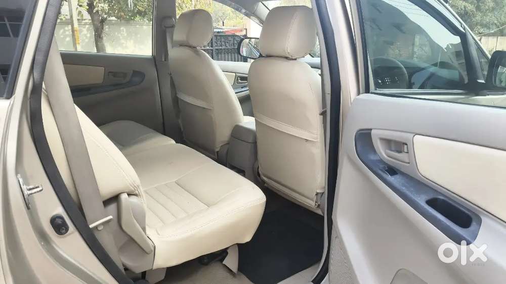 Toyota Innova 2010 Diesel Well Maintained
