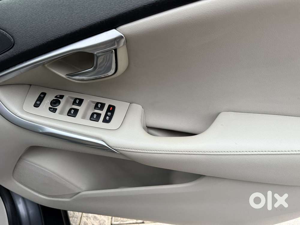 Volvo V40 D3 R Design, 2017, Diesel
