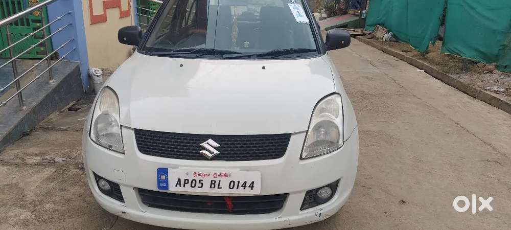 Maruti Suzuki Dzire 2009 Petrol 79000 Km Driven