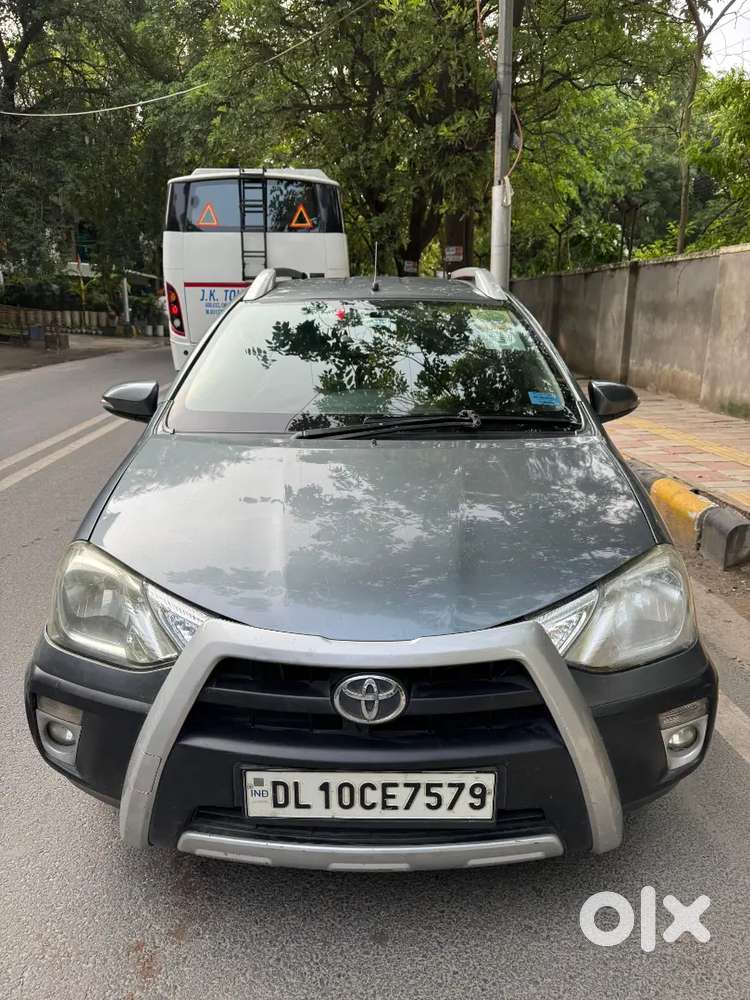 Toyota Etios Cross 2014  G Petrol  Top Model  Cng On Paper